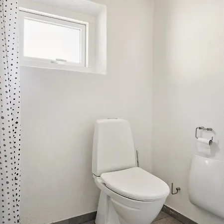 Дом отдыха 7 Bedroom Awesome In *