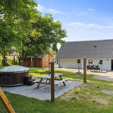 7 Bedroom Awesome In * Тистед