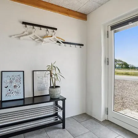 7 Bedroom Awesome In Тистед