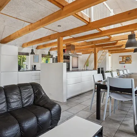 7 Bedroom Awesome In