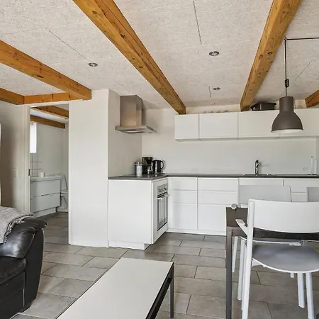 Дом отдыха 7 Bedroom Awesome In Тистед